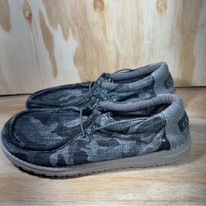 Hey Dude Wally Gray Camo Tweed  Shoes Men’s Size 8